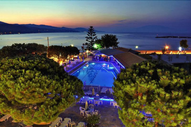 Valais Hotel อลิกานาส ภายนอก รูปภาพ